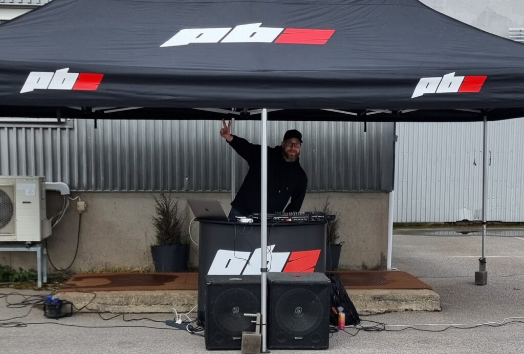 Cars and Coffee evenemang