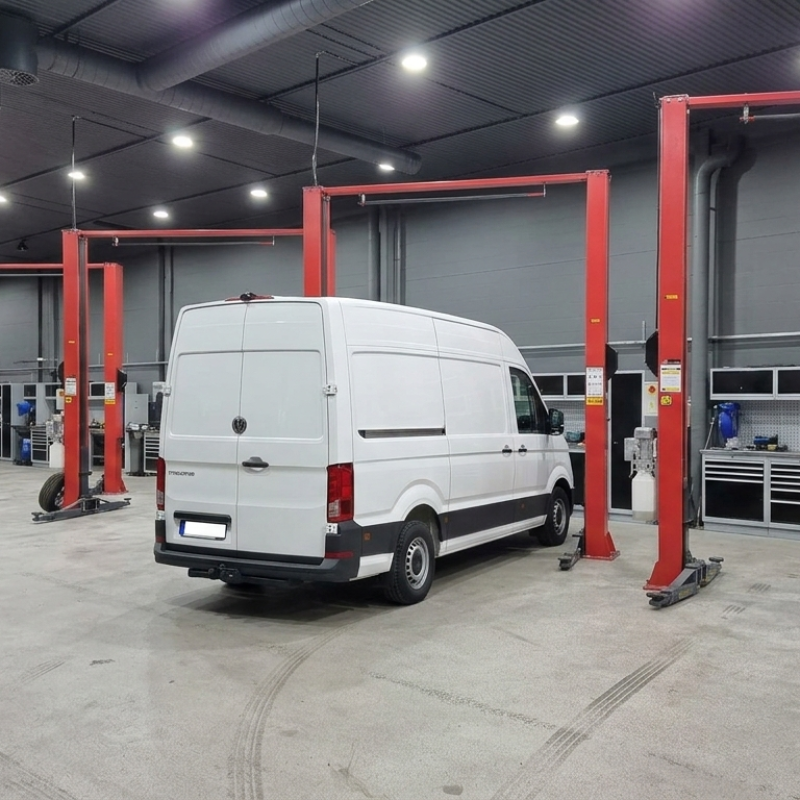 Arbetsbil i PBZ verkstad